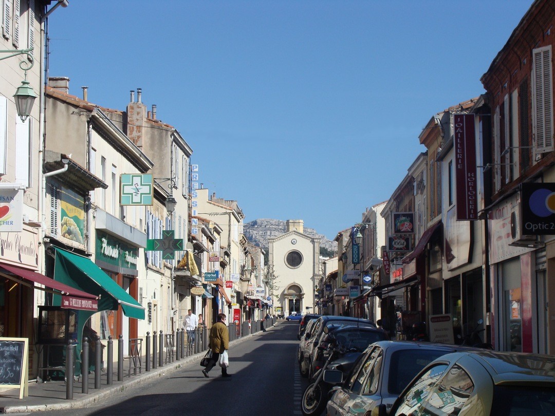 À proximité : le vieux village de Mazargues, photographie de 2008.